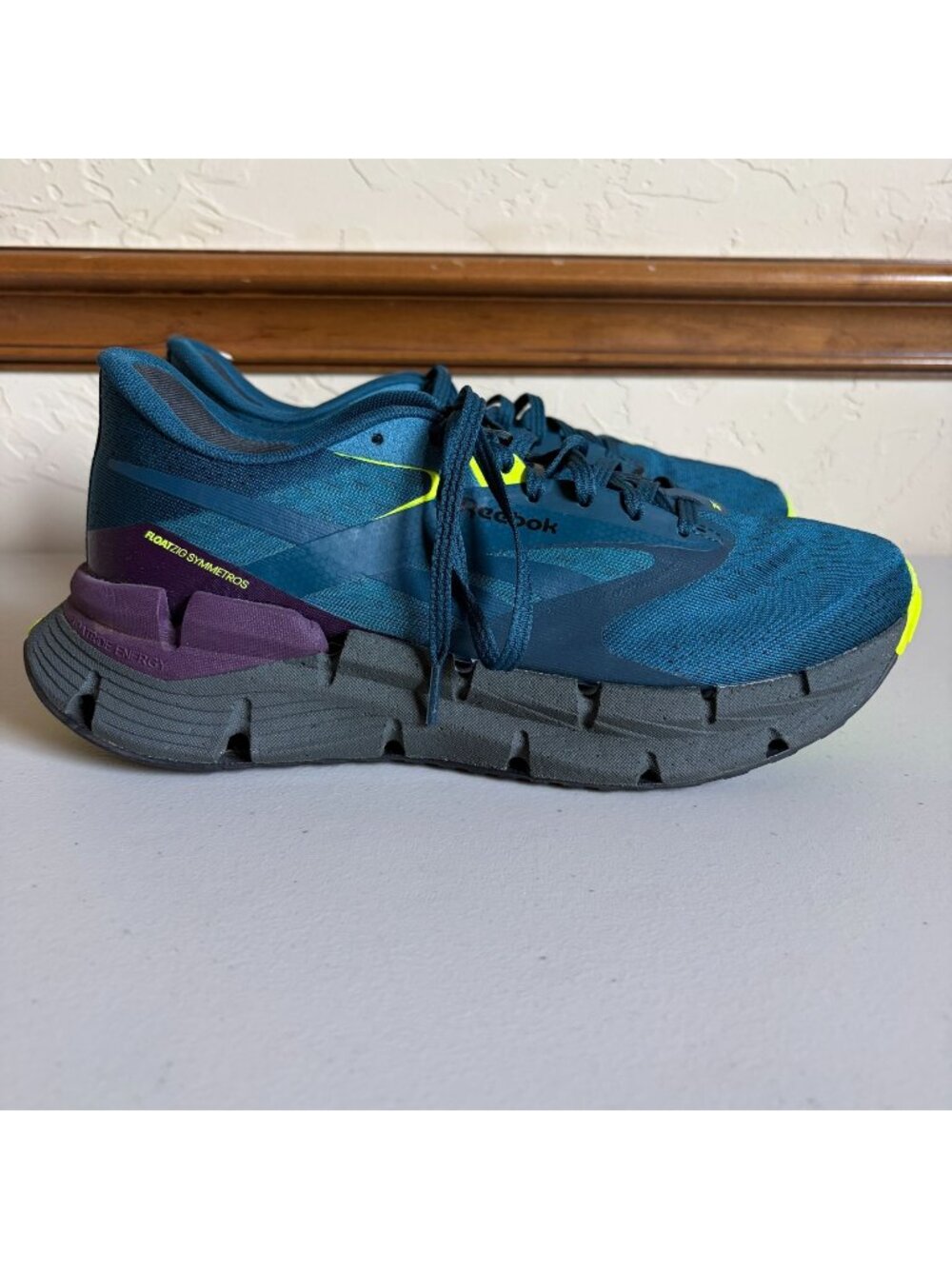 Reebok FloatZig Symmetros Escape Blue Midnight Plum Men's US 8 Running Shoes Tea
